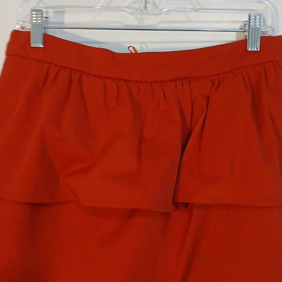 H&M Tiered Ruffle Mini Skirt Women’s Size S Red Above Knee Party Casual - Picture 2 of 4